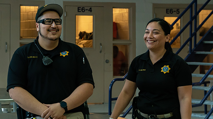 guards_prisoners